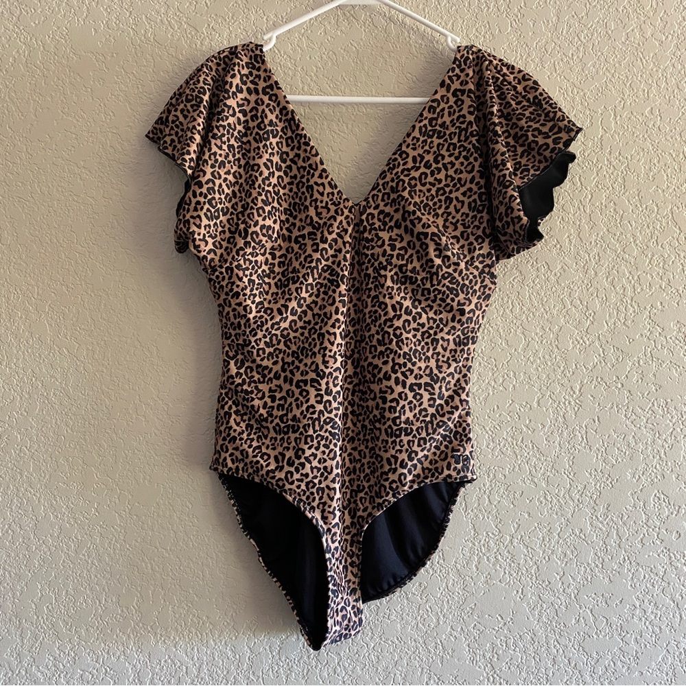 M Albion swim leopard v neck one piece swimsuit/ pursuit cape style